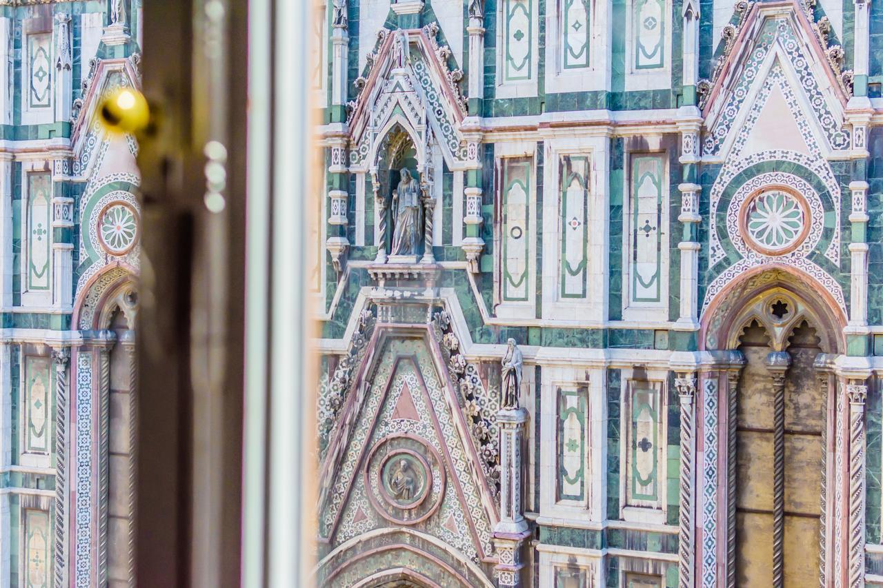 ホテルCasa Rebecca In Duomo フィレンツェ エクステリア 写真